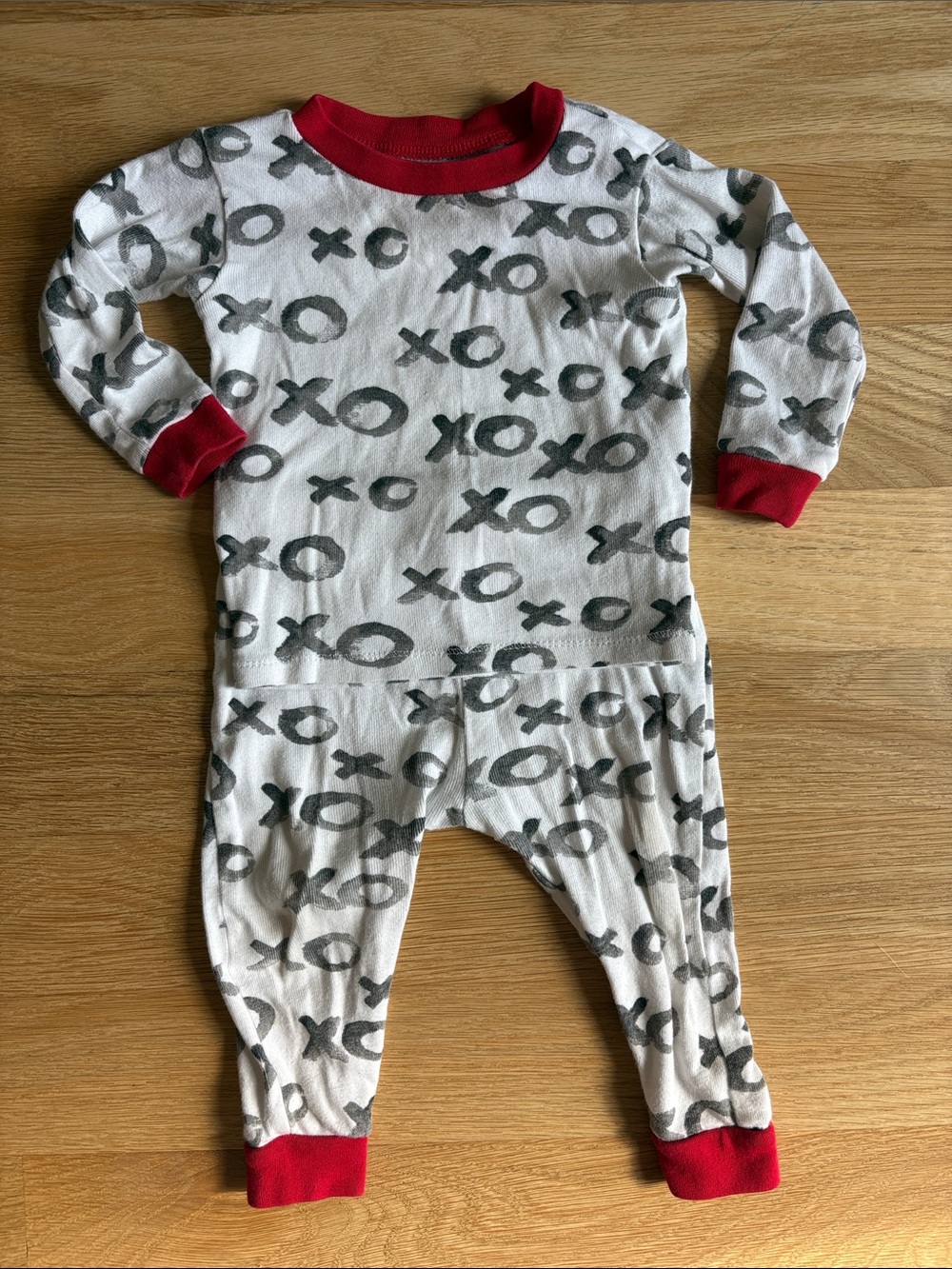 BURTS BEES | White XO Print Two-Piece with Red Trim, Valentines Pajamas